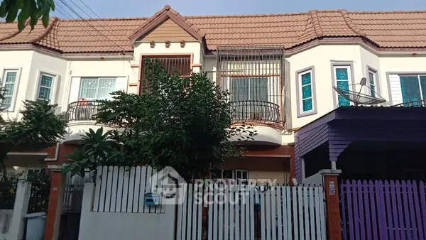 image_rental-8335706