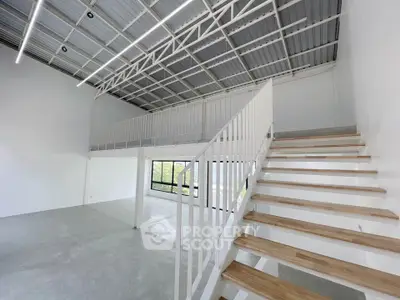Spacious modern loft with mezzanine and large windows