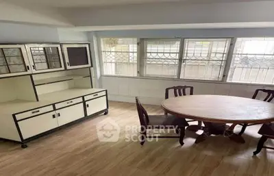 image_rental-8954251