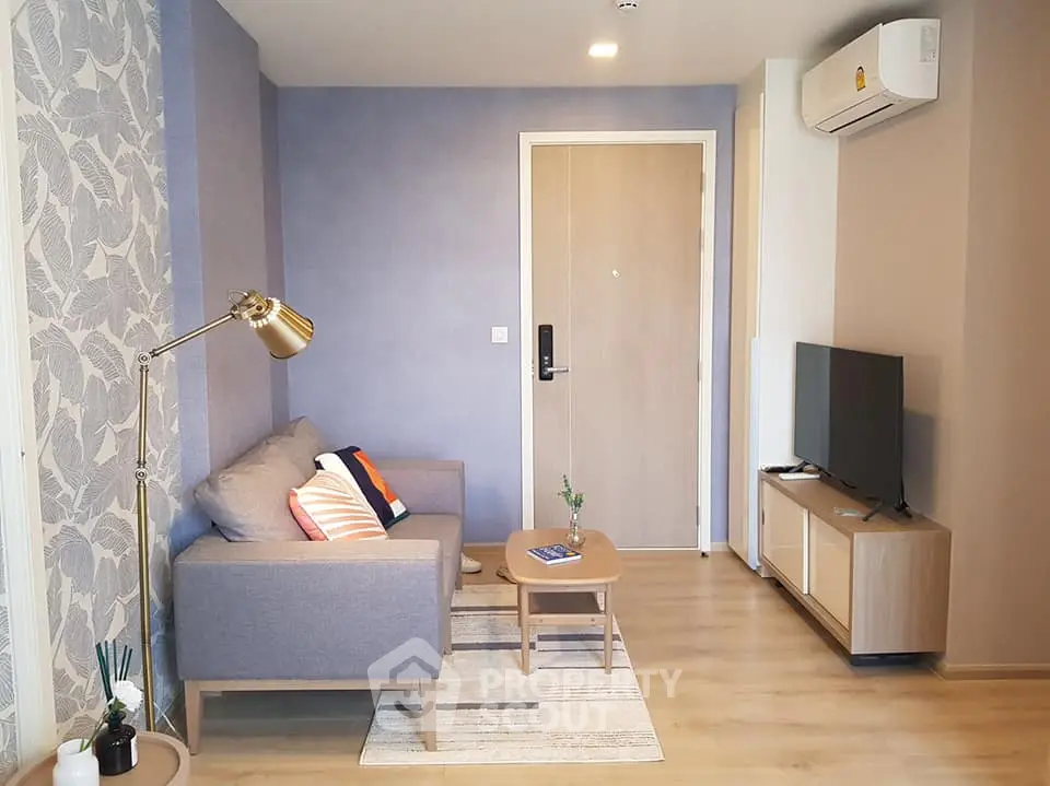 Fully Furnished 1 Bedroom Condo at Chambers On Nut Station-1