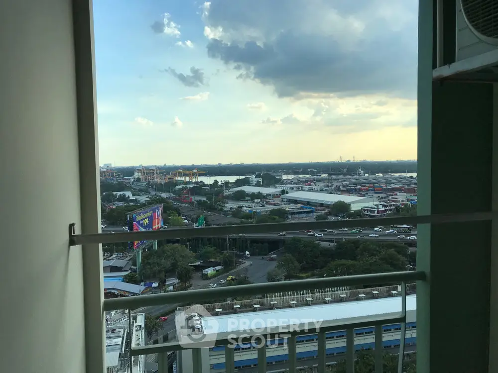  1 Bedroom Condo at Lumpini Place Rama 4 Kluaynamthai-1