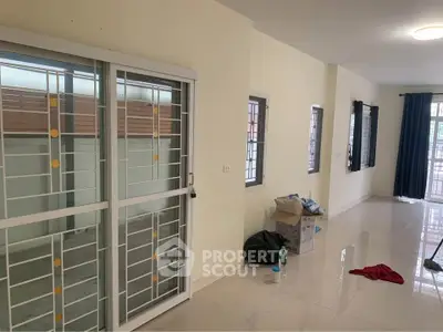 image_rental-30468478