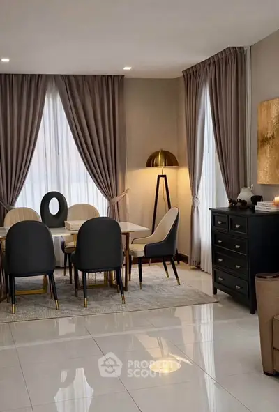 image_rental-31112373