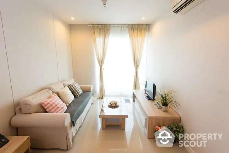  1 Bedroom Condo at Circle Condominium-1