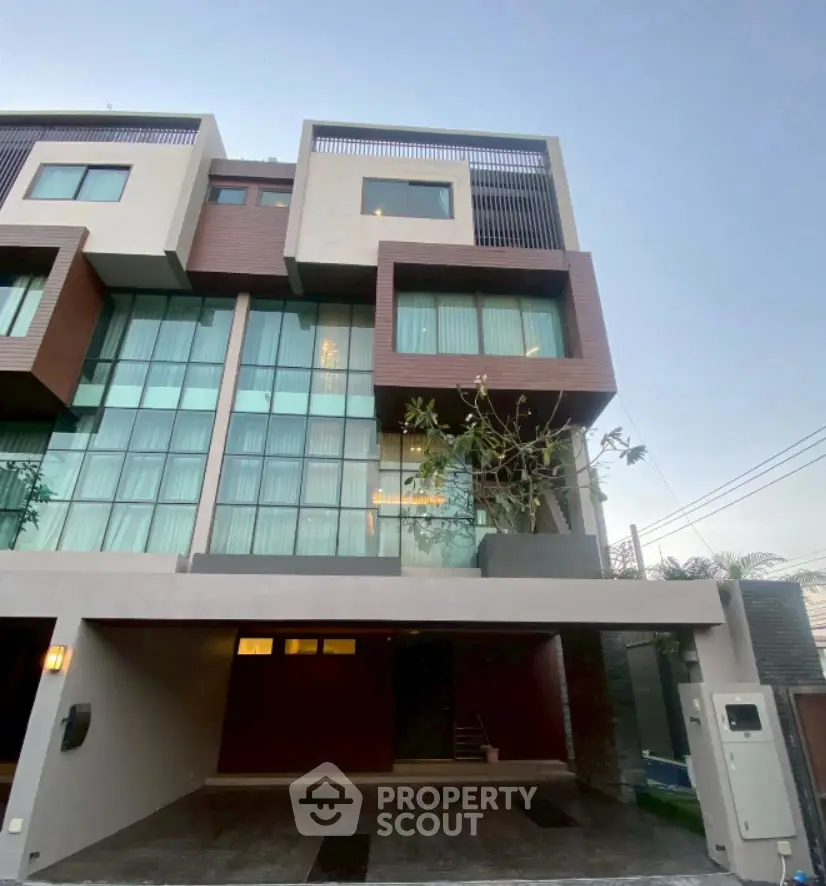 Screenshot 2026-01-01 194501.png