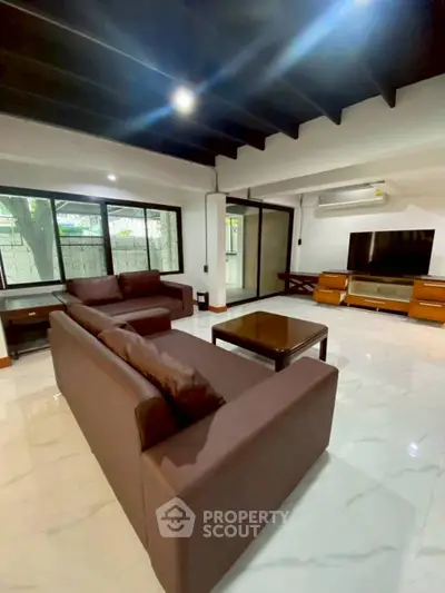 image_rental-30958332