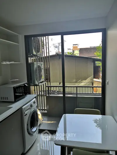 1 Bedroom Condo -2
