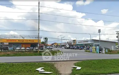Commercial retail complex with ample parking and convenient access