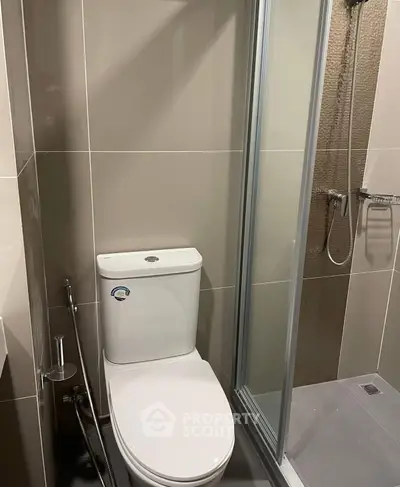 835adb4eb12f532f1950a690494da555.jpg