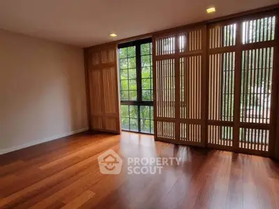 image_rental-29005220