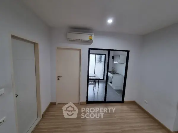 image_rental-8303338