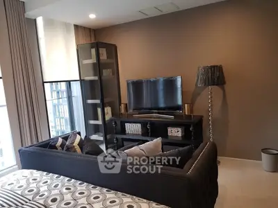 1 Bedroom Condo at Noble Ploenchit-4