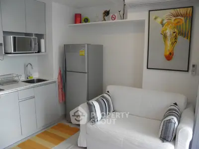  1 Bedroom Condo at Ideo Mobi Sukhumvit-3