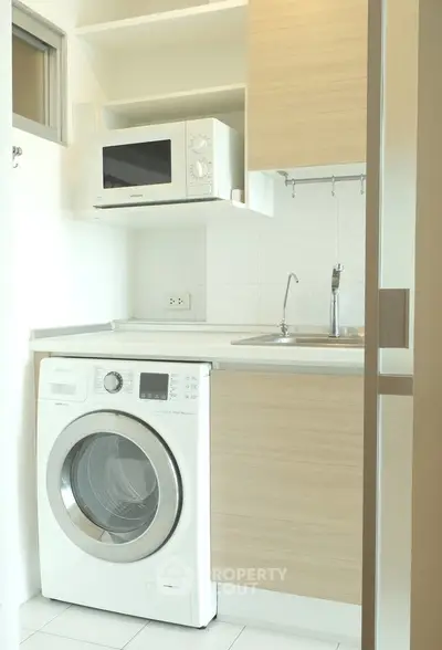  1 Bedroom Condo -2