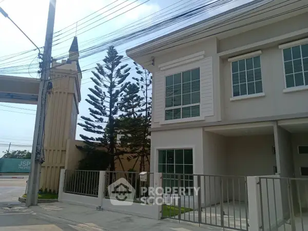 image_rental-12878574