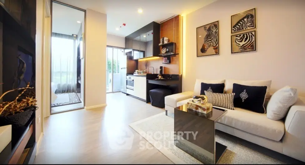  1 Bedroom Condo at The Room Sathorn Taksin-1