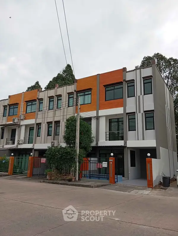 image_rental-28114017