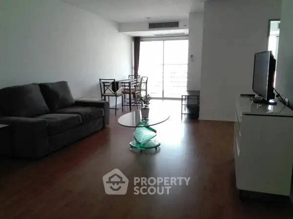 image_rental-5298283