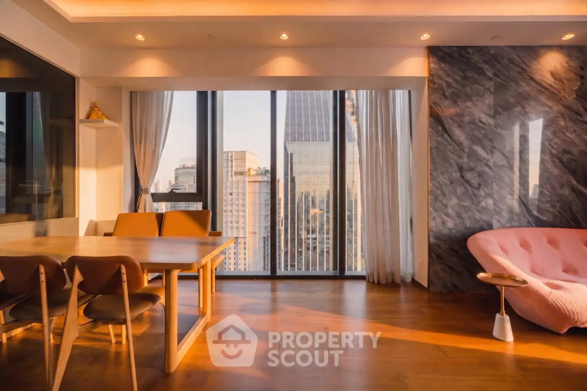 Luxurious modern living room with stunning city view and elegant furnishings