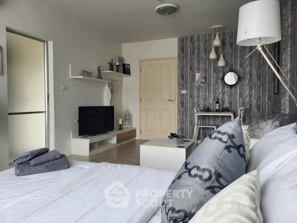 Modern bedroom with stylish decor and cozy ambiance