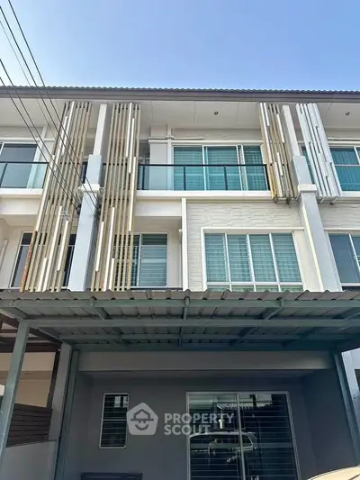 image_rental-31864417