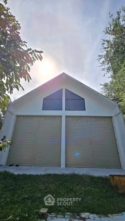 image_rental-28643894