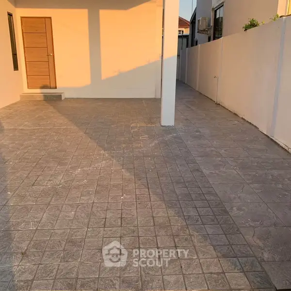 image_rental-30099868