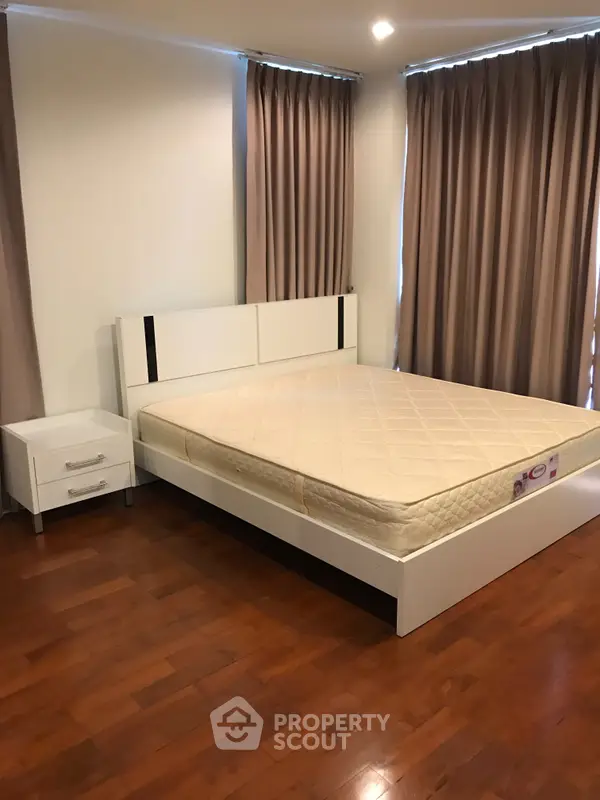 image_rental-5956788