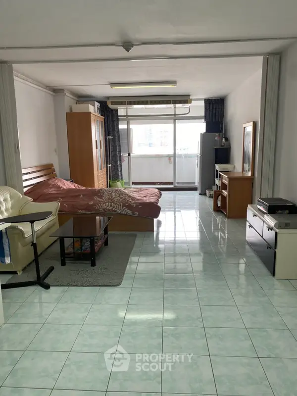 image_rental-9063157