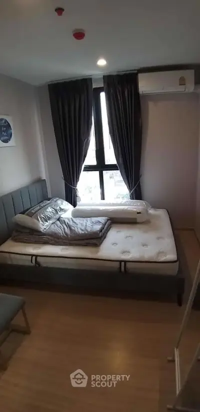Fully Furnished 1 Bedroom Condo at Plum Condo Pinklao Station-2