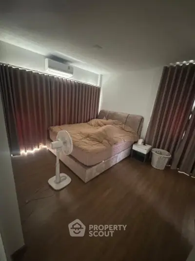 image_rental-29691127