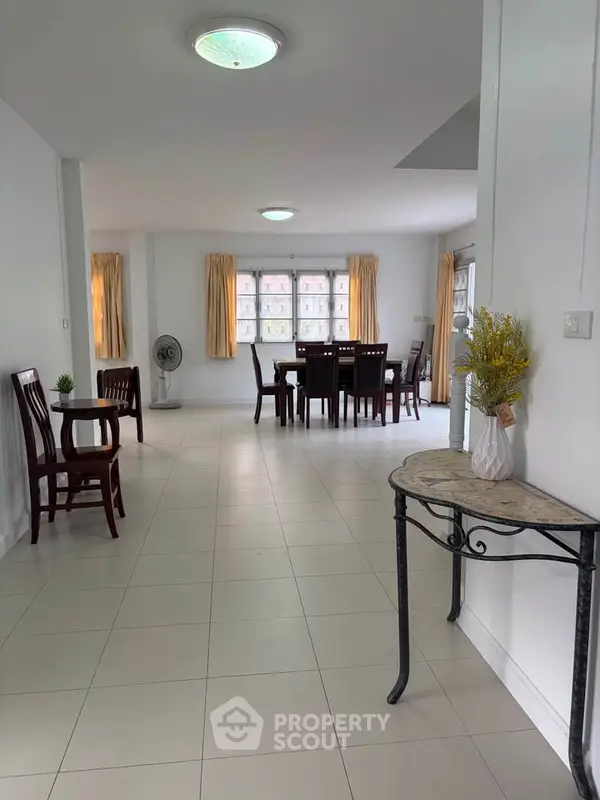 image_rental-29965354