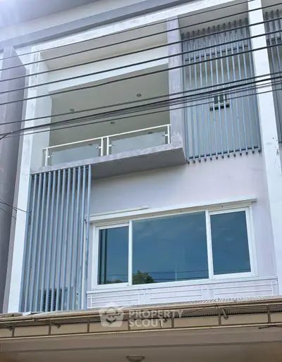 image_rental-27763118