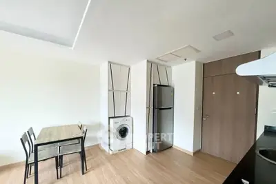 image_rental-30400359