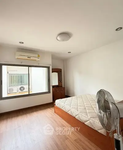 27cd676ce33af80ef401db7ba0d8d097.jpg