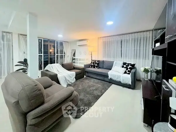 image_rental-30824360