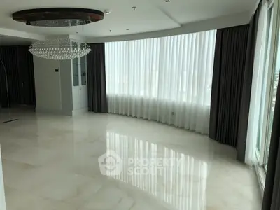  3 Bedrooms Condo at Eight Thonglor Residence Condominium-5