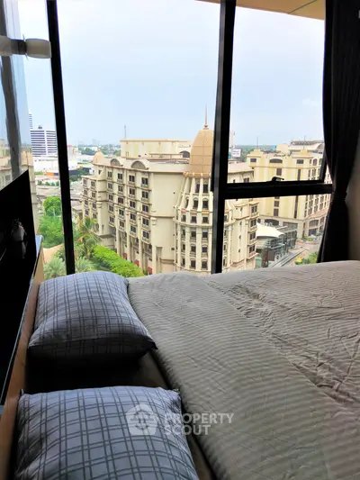 2 Bedrooms Condo at The Lumpini 24-4