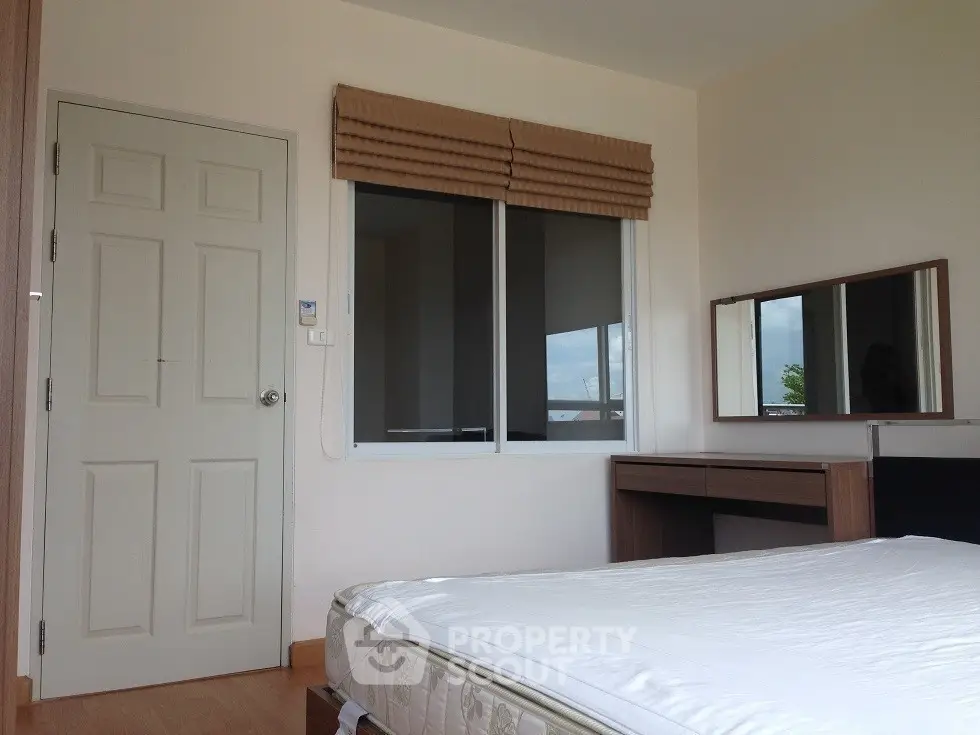  1 Bedroom Condo at Life Ratchadapisek-1