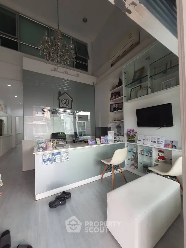 image_rental-30988196