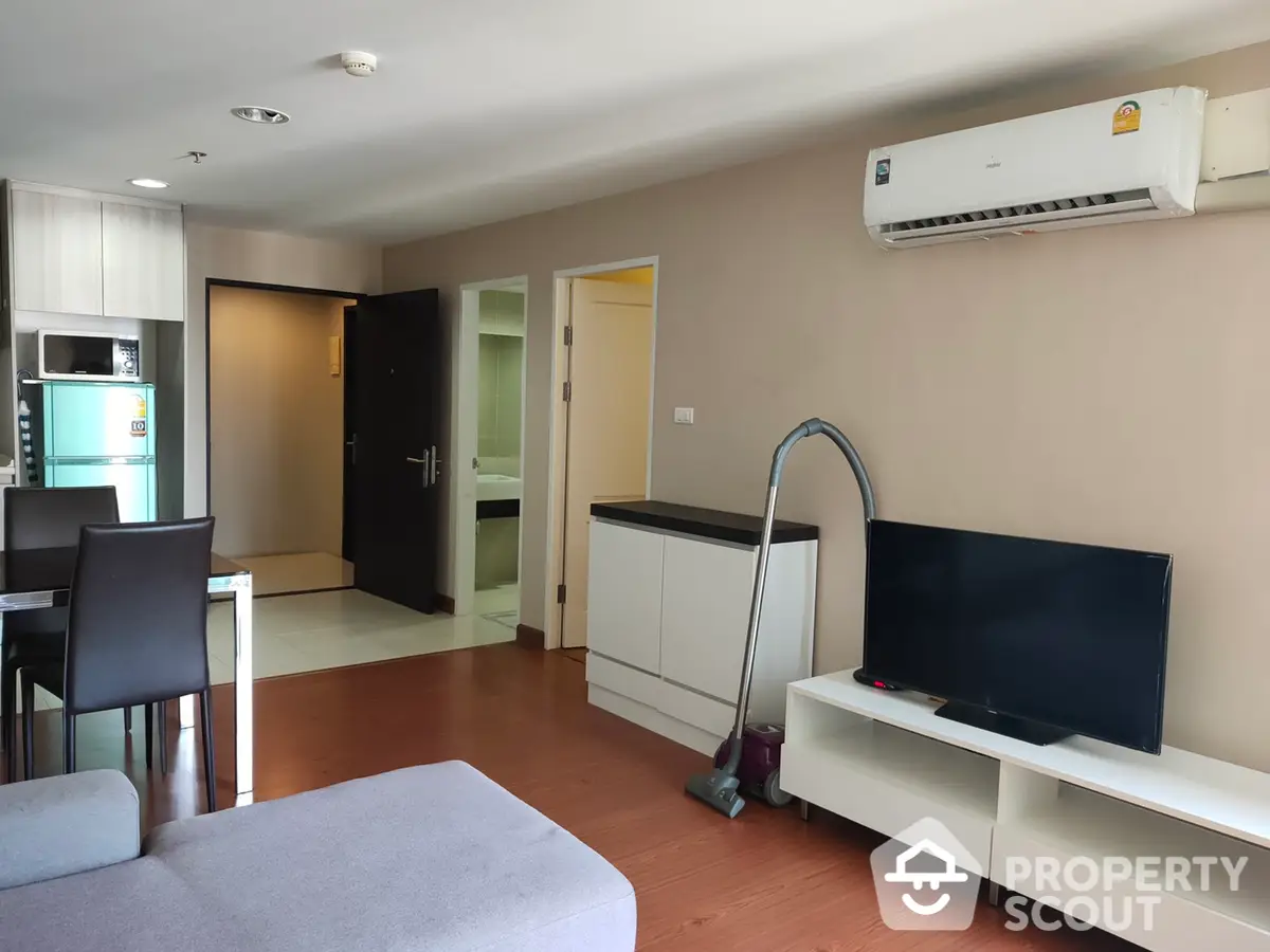 Fully Furnished 1 Bedroom Condo at Belle Grand Rama 9-1