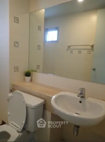  1 Bedroom Condo at The Parkland Srinakarin-4