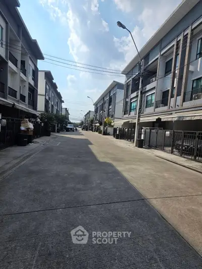 image_rental-29919569