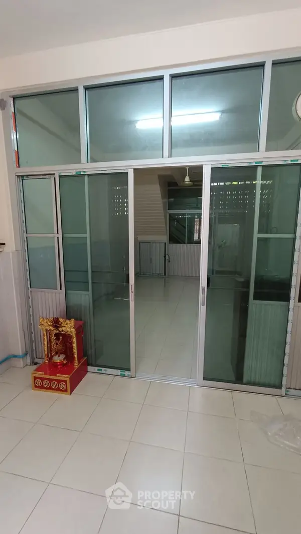 image_rental-27236186