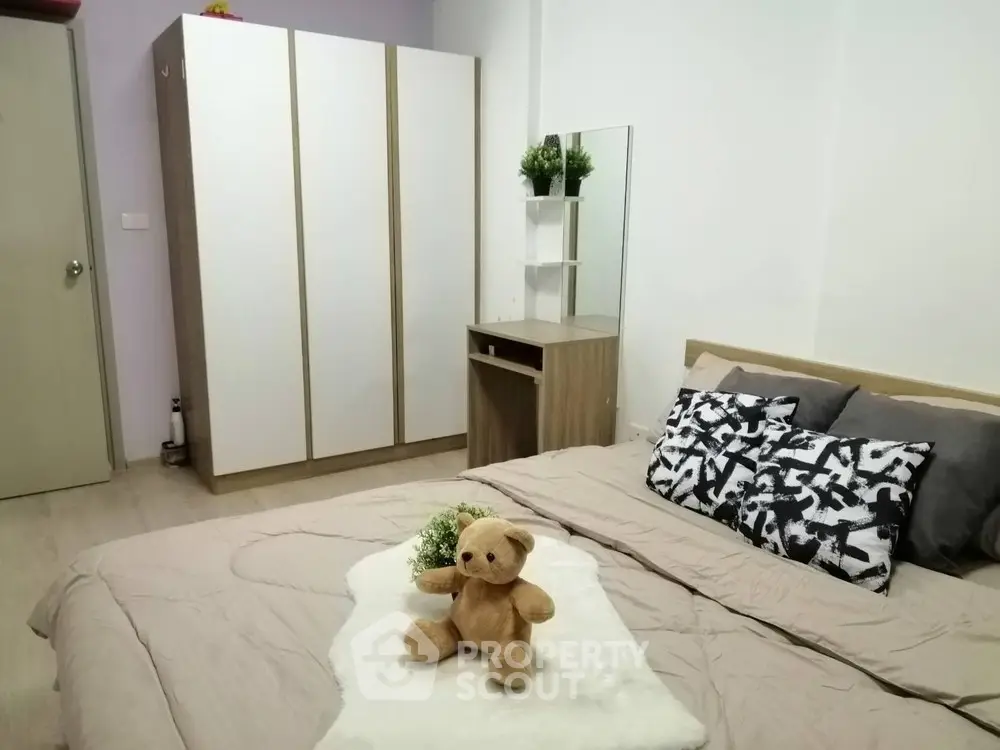  1 Bedroom Condo at Elio Sukhumvit 64-1