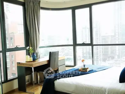 2 Bedrooms Condo at Ideo Q Chidlom Phetchaburi-5