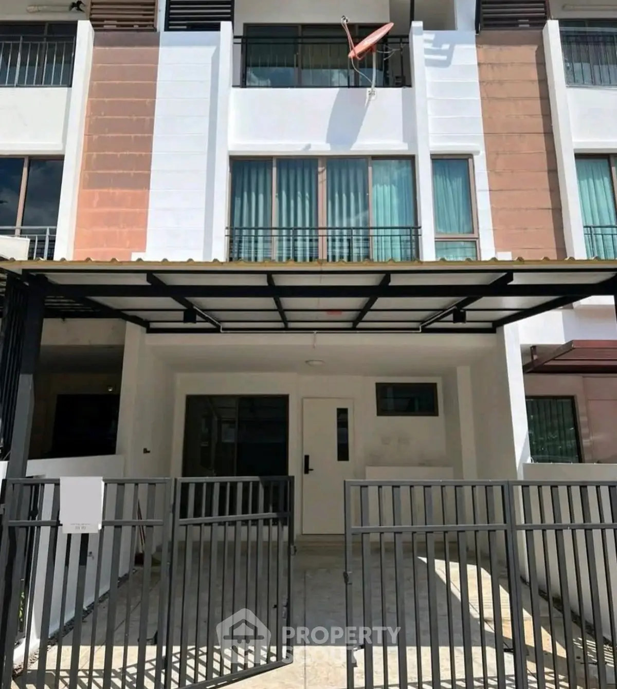 Screenshot 2568-11-01 at 15.33.01.jpg