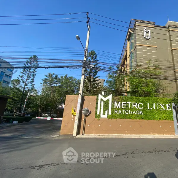 image_rental-8336007