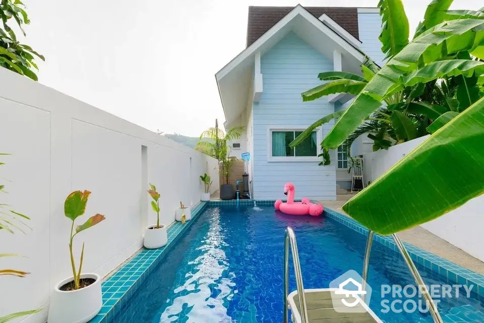 Charming house with private pool and tropical garden setting