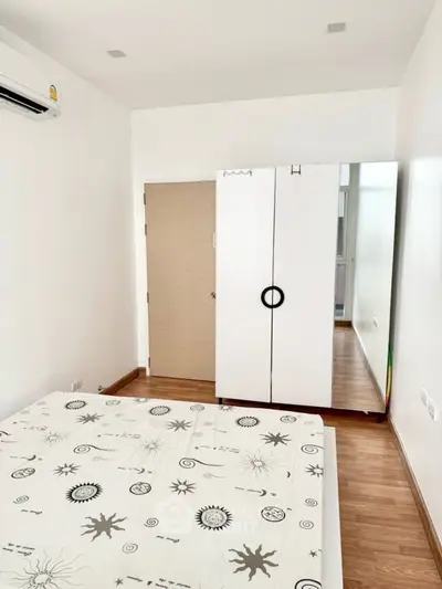 image_rental-29665118